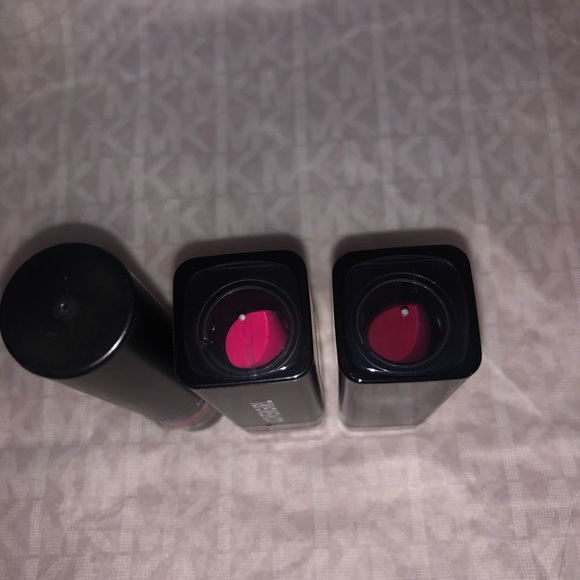Brand new lipsticks - Picture 3 of 3